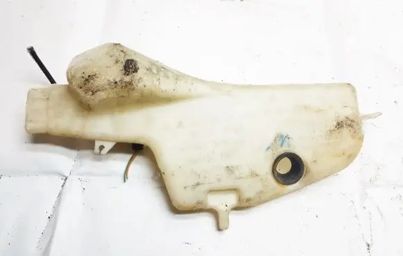 Renault Scenic I Windshield washer fluid reservoir/tank 7700843902