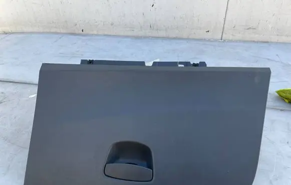Seat Ibiza IV (6J,6P) Glove box set 6J1857103A