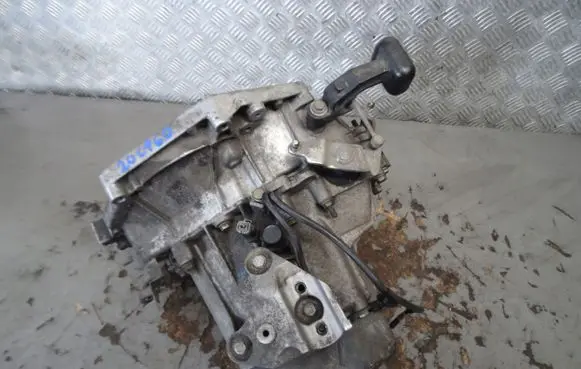 Peugeot 206 Manual 5 speed gearbox 20CP60