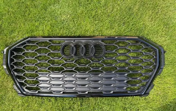 Audi Q3 F3 Front bumper upper radiator grill 83F853651