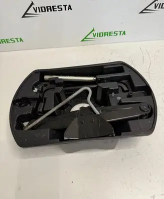 Peugeot 308 Tool set 9805820580