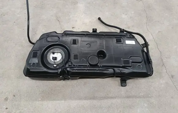 Mini Paceman (R61) Fuel tank 9800737 9808457 7185154