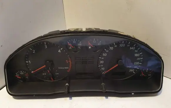 Audi A6 S6 C5 4B Speedometer (instrument cluster) 88311245