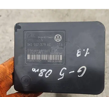 Volkswagen Golf V ABS Pump 1K0907379AC 00005305H0 10096003593