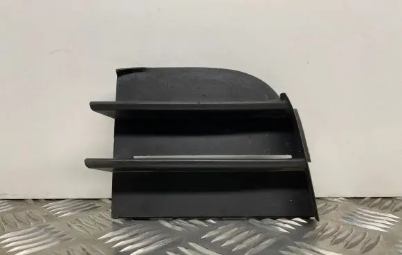 Skoda Superb B6 (3T) Front bumper lower grill 3T0853666