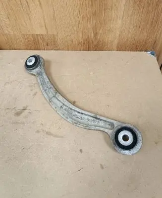 Rear control arm