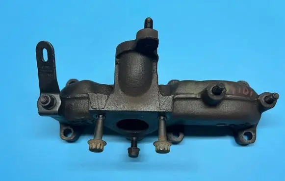 Volkswagen Polo Exhaust manifold 045253033 038145859B