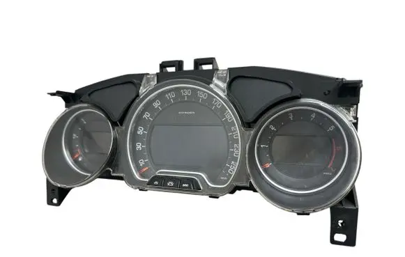 Geschwindigkeitsmesser Cockpit