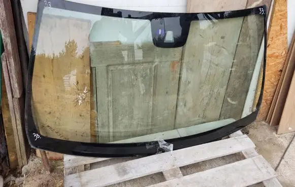 Mercedes-Benz E W212 Front windscreen/windshield window 43R001585
