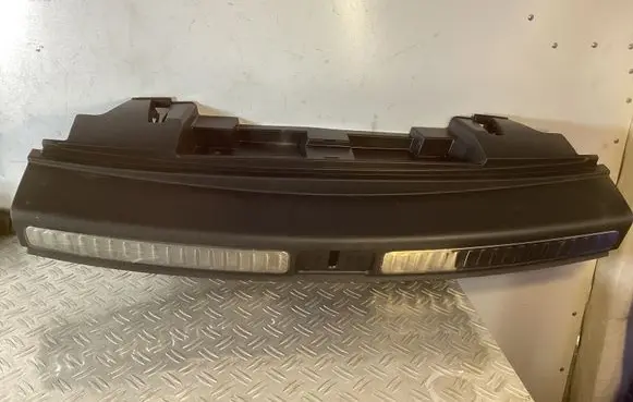 Porsche Macan (95B) Trunk/boot sill cover protection 95B864483J
