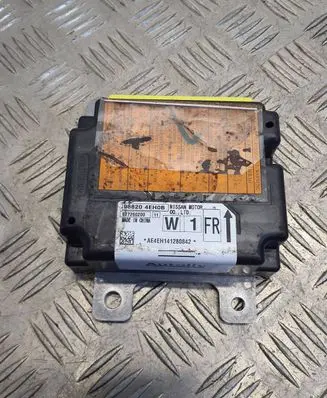 Nissan Qashqai Airbag control unit/module 988204EH0B 627260200 AE4EH141280842