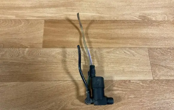 Citroen Xsara Windscreen/windshield washer pump 9632984980