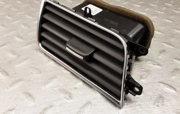 Audi A8 S8 D4 4H Dashboard side air vent grill/cover trim 4H1820902A 4H1820902B