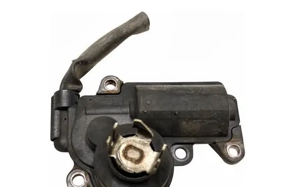 Mercedes-Benz C W205 Engine shut-off valve A2139068601