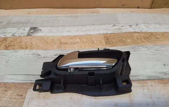 Front door interior handle