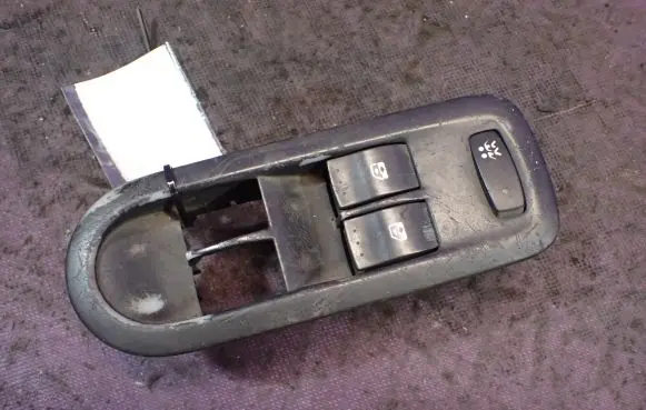 Renault Scenic II - Grand scenic II Quarter vent window switch 