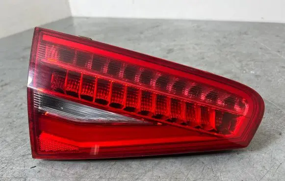 Audi A4 S4 B8 8K Tailgate rear/tail lights 8K5945093AC