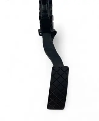 Accelerator throttle pedal