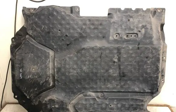 Mercedes-Benz E W212 Engine splash shield/under tray A2125202723BILI A2125202723