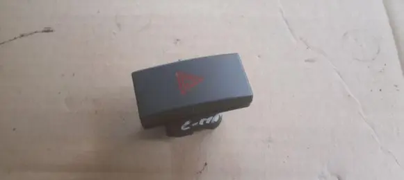 Ford Focus C-MAX Hazard light switch