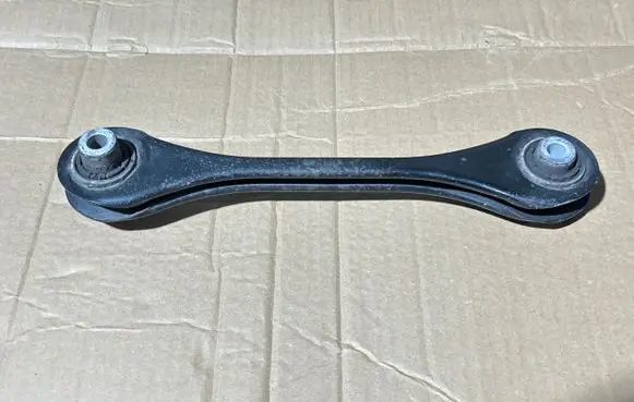 Volkswagen Touran III Rear control arm 5Q0501529F