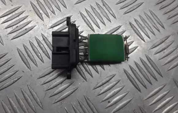 Fiat Panda II Heater blower motor/fan resistor