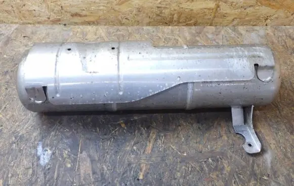 Mercedes-Benz GL X166 Air suspension tank/reservoir A1663200215 P02448 ZGS005