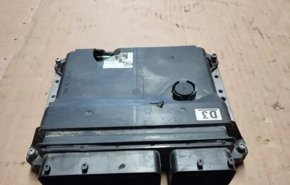Toyota RAV 4 (XA30) Engine control unit/module 8966142D30