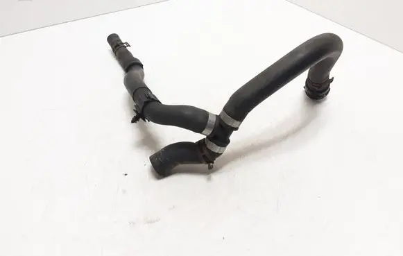 Volkswagen PASSAT B8 Engine coolant pipe/hose 3B0122291B