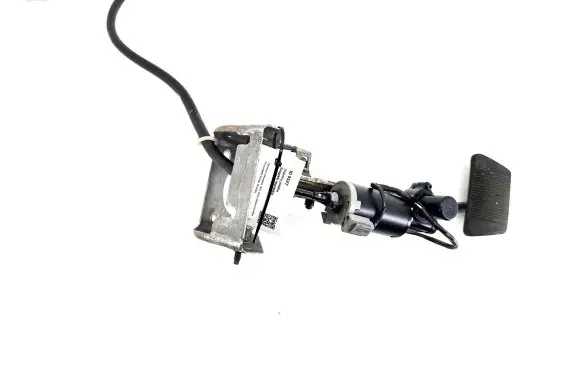 Jeep Grand Cherokee (WK) Brake pedal