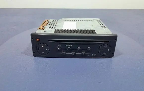 Renault Laguna II Radio/CD/DVD/GPS head unit 8200002607