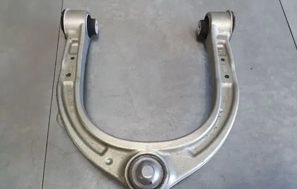 BMW 7 G11 G12 Front upper control arm/wishbone 6868530 6870024