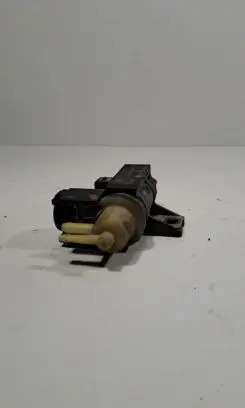 Nissan Qashqai Vacuum valve 8200790180
