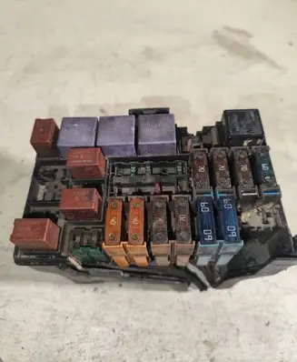 Renault Laguna II Fuse module 82002724492