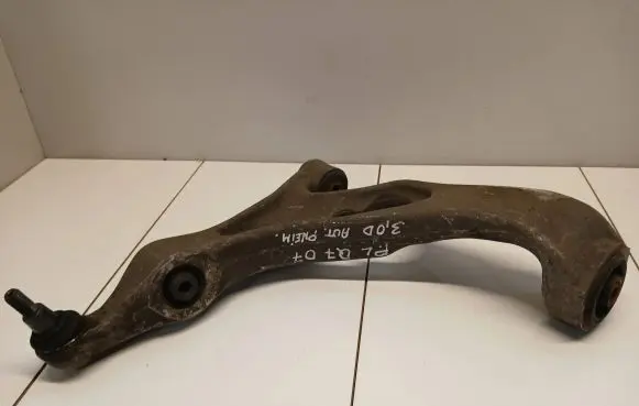 Audi Q7 4L Front control arm