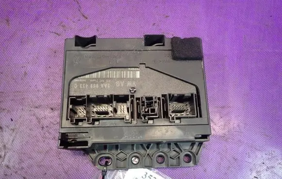 Volkswagen PASSAT CC Central body control module 3AA959433C
