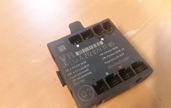 Mercedes-Benz E W212 Door control unit/module 2128203785