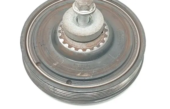 Nissan Qashqai Crankshaft pulley 8200699517
