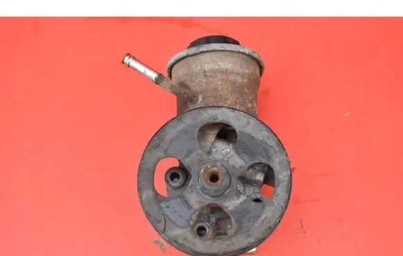 Toyota Yaris Verso Power steering pump