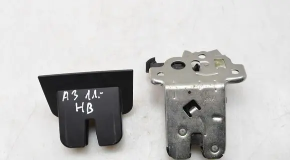 Audi A3 S3 8P Loading door lock 8K9827505A