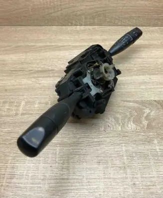 Mazda 626 Wiper turn signal indicator stalk/switch 175110 GA8A