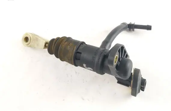 Clutch master cylinder