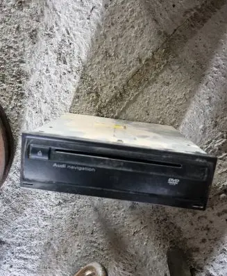 Navigation unit CD/DVD player