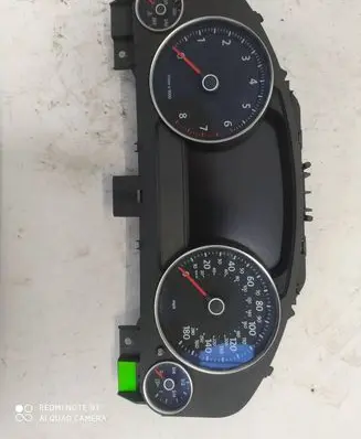 Volkswagen Touareg II Speedometer (instrument cluster) 7P6920981E 0263677087