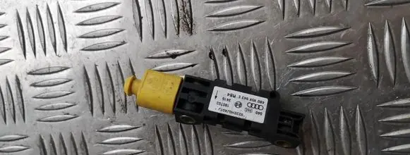Audi A6 S6 C5 4B Airbag deployment crash/impact sensor 4b0959643e
