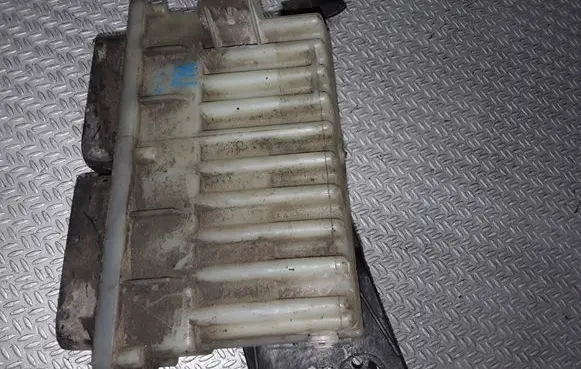 Opel Astra G Fan control module 24562346