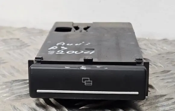 Audi A3 S3 8P Glove box 8P0941561