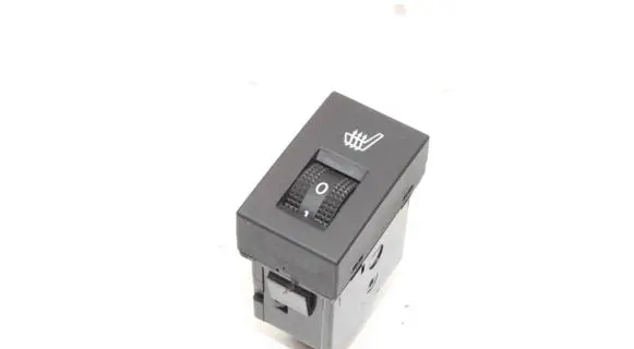 Mazda 3 II Seat heating switch BBM266420A