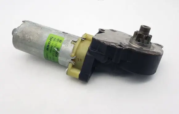 Volvo S60 Seat adjustment motor 0130002526 198388103