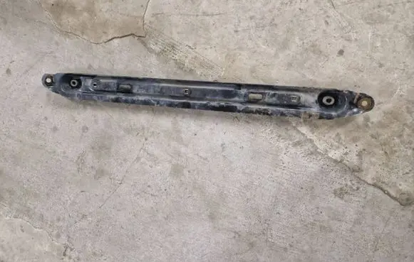Citroen C4 II Bottom radiator support slam panel 